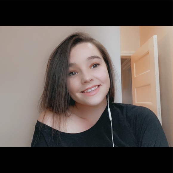 Meet your Posher, Maggie - Picture 1 of 6